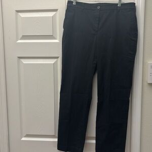 ❤️3 for $15!❤️ Talbots navy blue long pants, size 12, slight stretch.